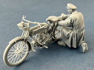 イギリス軍 伝令兵「バイク点検」 (プラモデル)