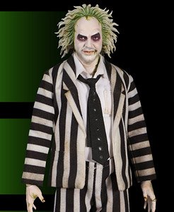 ONE:12 Collective/ Beetlejuice: Beetlejuice 1/12 Action Figure DX Edition (Completed)