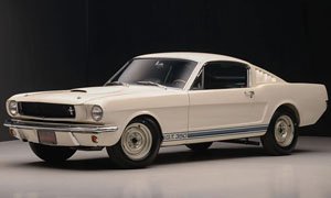 シェルビー GT350 1965年 ホワイト Snake on a Plane (ミニカー)