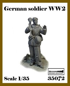 WW2 German Soldier 35072 (Plastic model)