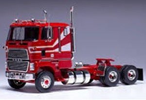 フォード CL 9000 1976 レッド (ミニカー)