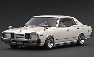 Nissan Gloria Brougham (330) White (ミニカー)