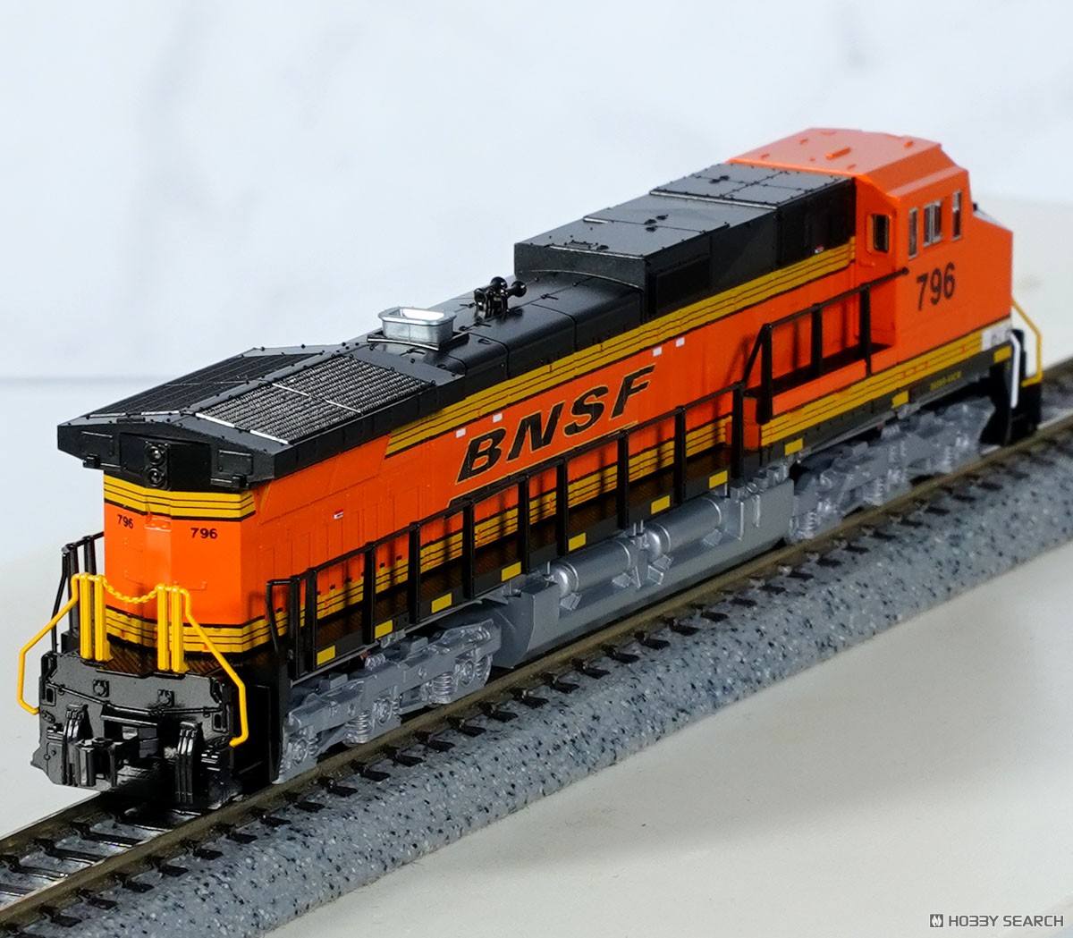 GE C44-9W BNSF Swoosh #796 ★外国形モデル (鉄道模型) 商品画像3