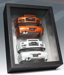 R34 バンパー ディスプレイ フレーム メタリックオレンジ + パールホワイト (ミニカー)