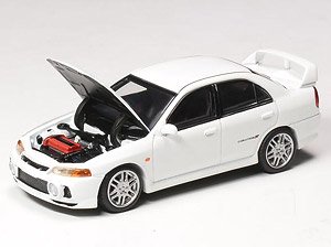 Mitsubishi Lancer Evolution IV SCOTIA WHITE (ミニカー)