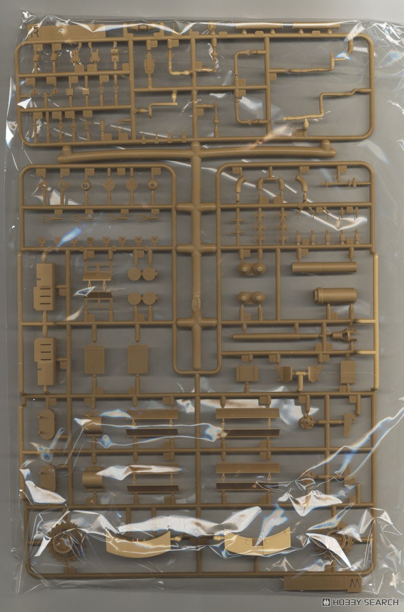 TIGER I Initial Production w/Full Interior & Cutaway Parts (Standard Version) (Plastic model) 中身3