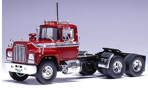 マック Rシリーズ 1966 メタリックレッド (ミニカー)