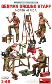 GERMAN GROUND STAFF w/ACCESSORIES. NORTH AFRICA (Plastic model)