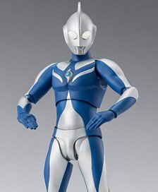 S.H.フィギュアーツ ウルトラマンコスモス ルナモード (完成品)