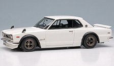 Nissan Skyline 2000GT-R (KPGC10) with Spoiler (NISSAN Works wheel) ホワイト (ミニカー)