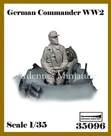 German Commander WW2 (Plastic model)