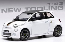 FIAT アバルト 500e 2024 ホワイト (ミニカー)