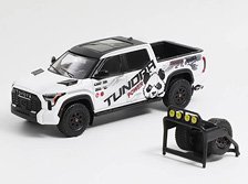 トヨタ タンドラ TRD PRO - (LHD) - (アクセサリー付) ホワイト/Art (ミニカー)