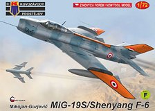 MiG-19S / Shenyang F-6 (Plastic model)