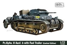 Pz.Kpfw. II Ausf.b w/Fuel Trailer (Limited Edition) (Plastic model)