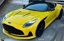 Aston Martin DB12 Coupe Yellow (ミニカー)