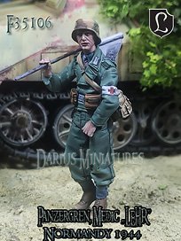 WWII ドイツ 装甲擲弾兵「教導連隊」衛生兵 ノルマンディー1944 (プラモデル)