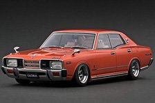Nissan Gloria Brougham (330) Copper Orange With Display Case (ミニカー)