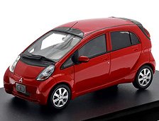 MITSUBISHI i T (2010) レッドソリッド (ミニカー)