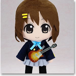 Nendoroid Plus Plushie Series 26: Yui Hirasawa - Winter Uniform Ver. (Anime Toy)