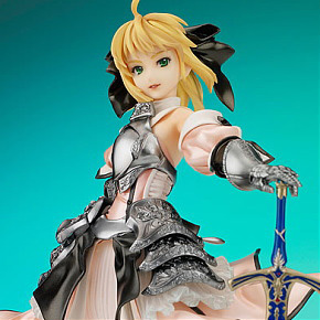 Saber Lily Gift Ver. (PVC Figure)