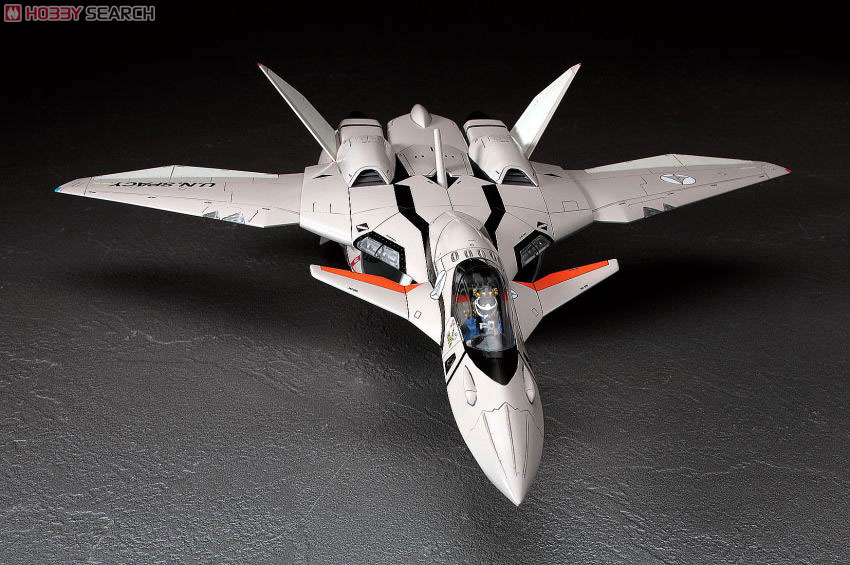 VF-11B スーパーサンダーボルト `マクロスプラス` (プラモデル 