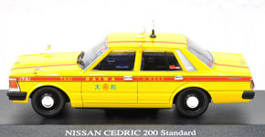 430セドリック 4ドアセダン 200スタンダード 前期型 大和タクシー (ミニカー)
