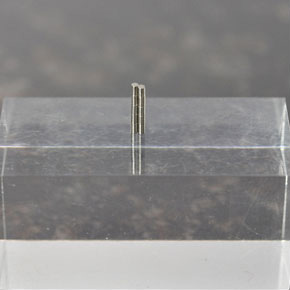 ネオジム磁石 丸形 (1mmx1.5mm) (10個入) (素材)