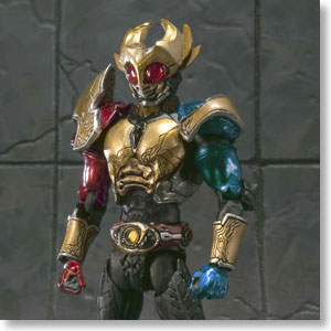 S.I.C. 極魂 仮面ライダーアギト トリニティフォーム (完成品)