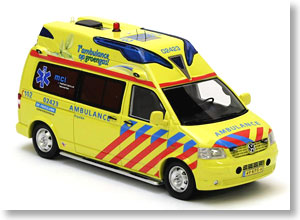 VW T5 救急車 Fryslan (2010) (ミニカー)