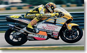 ホンダ NSR500 ロッシ 2001 (プラモデル)
