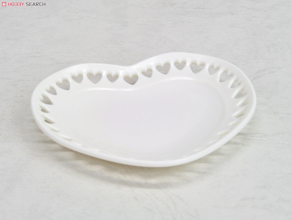 ミニチュア食器 (白いハートの小皿/70mm) (素材) 商品画像1
