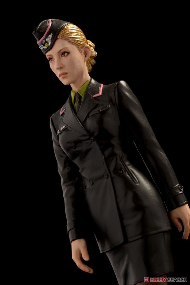 シュトラール軍 女性士官 (プラモデル) 商品画像3