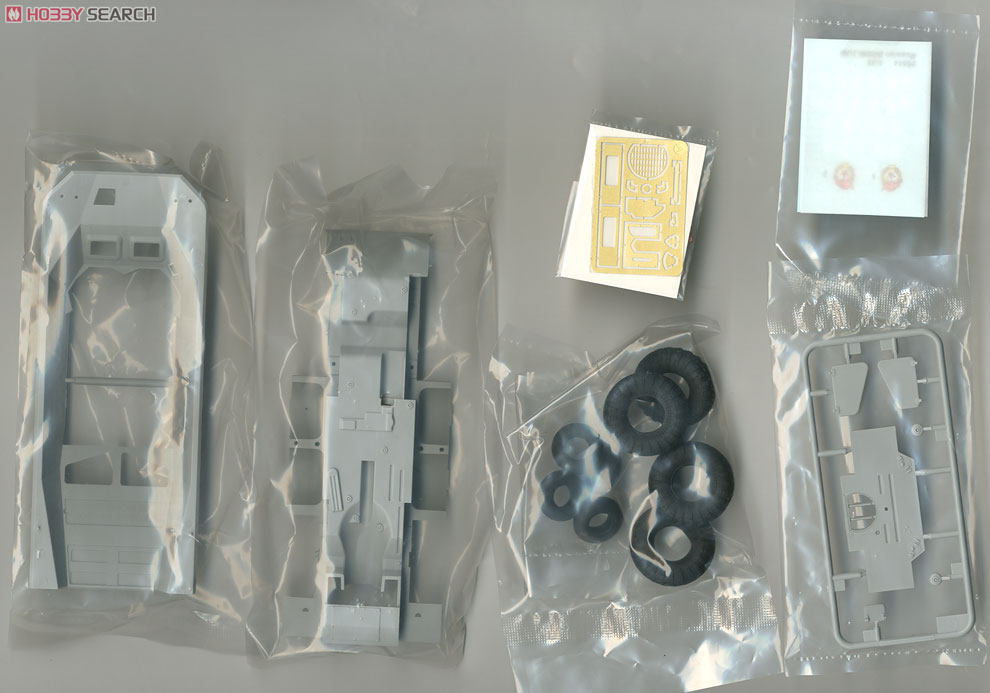 Russian BRDM-2UM (Plastic model) Contents3