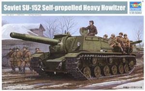 Soviet SU-152 Heavy Self-Propelled Gun (Plastic model)
