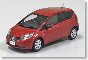 NISSAN NOTE (Radiant Red) (ミニカー)
