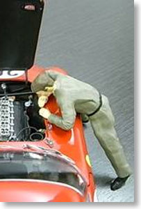 Italian mechanic with ingnition plug