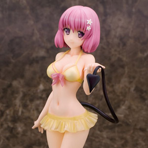 Momo Velia Deviluke Swim Wear ver. (PVC Figure)