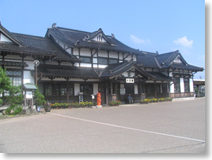 (N) 近代化産業遺産シリーズ : 旧国鉄大社駅 ペーパーキット (未塗装組み立てキット) (鉄道模型)