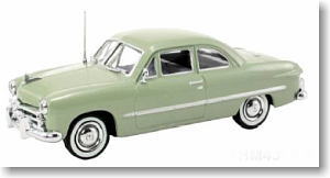 1949 Ford 2-Door Sedan (Seamist Green) (ミニカー)