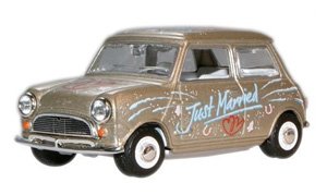 Mini Cooper (Silver) `Just Married !` (Diecast Car)