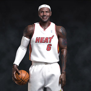 Real Masterpiece Collectible Figure / NBA Collection: LeBron James (Completed)