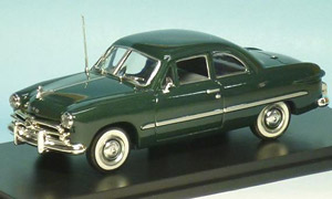 1949 フォード 2ドア セダン Hawthorn Green Poly `Ford`ロゴ (ミニカー)