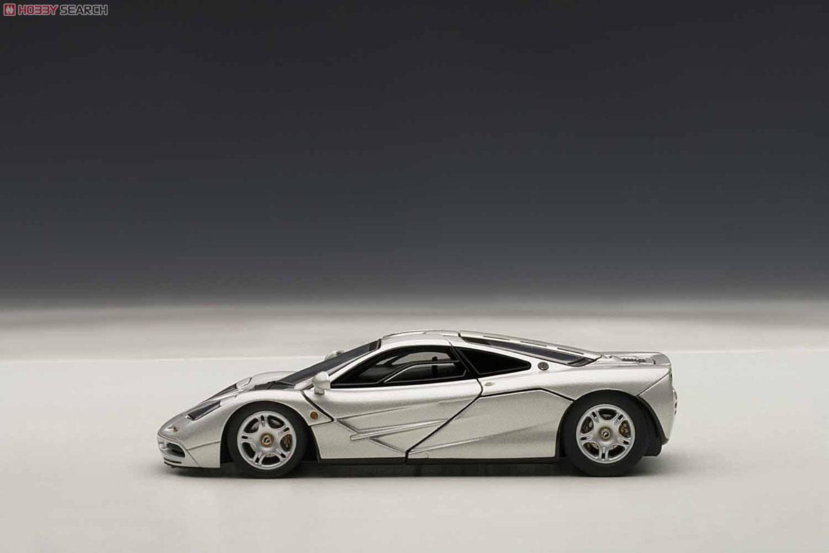 McLaren F1 Magnesium Silver / Metallic Silver (Diecast Car) Item picture3