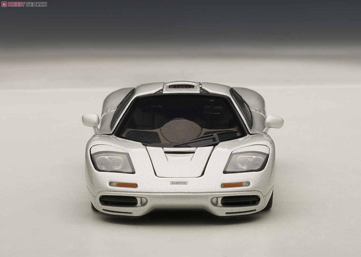 McLaren F1 Magnesium Silver / Metallic Silver (Diecast Car) Item picture4