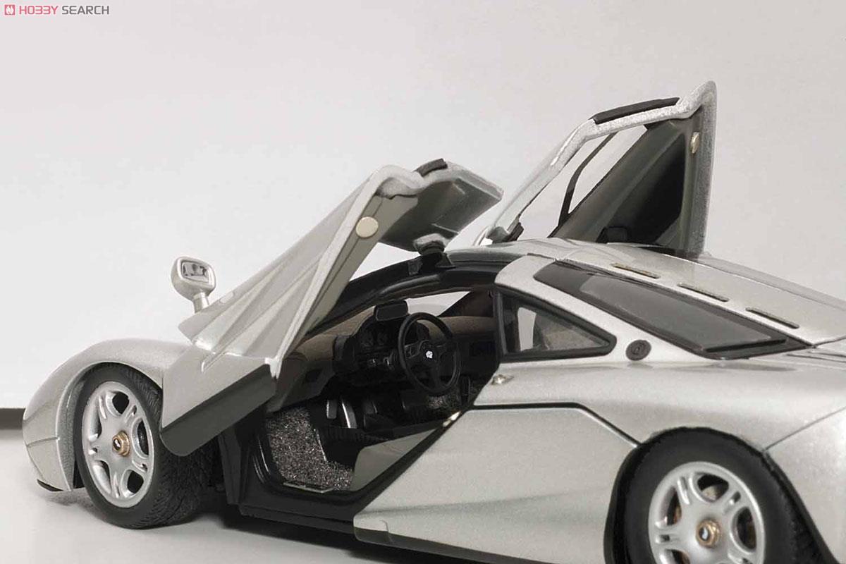 McLaren F1 Magnesium Silver / Metallic Silver (Diecast Car) Item picture6