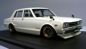 Nissan Skyline 2000 GT-R (PGC10) White 1970 (ミニカー)