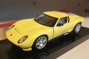 Lamborghini Miura Concept Yellow (Diecast Car)