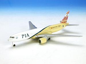 B777-200ER PIA パキスタン航空 (完成品飛行機)
