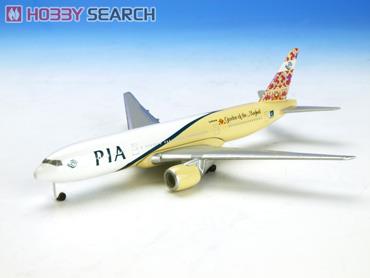 B777-200ER PIA パキスタン航空 (完成品飛行機) 商品画像1